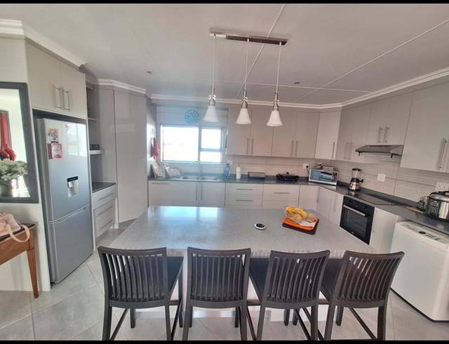 2 BEDROOM HOUSE FOR SALE IN REEBOK